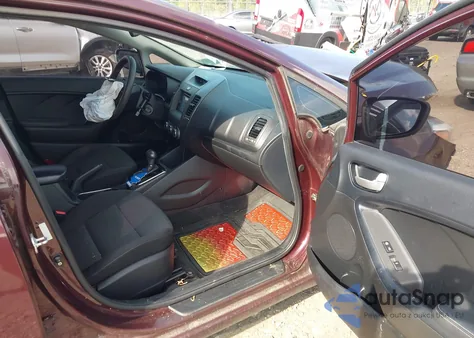 2017 Kia Forte Lx z USA, uszkodzony, nr VIN 3KPFK4A70HE142228